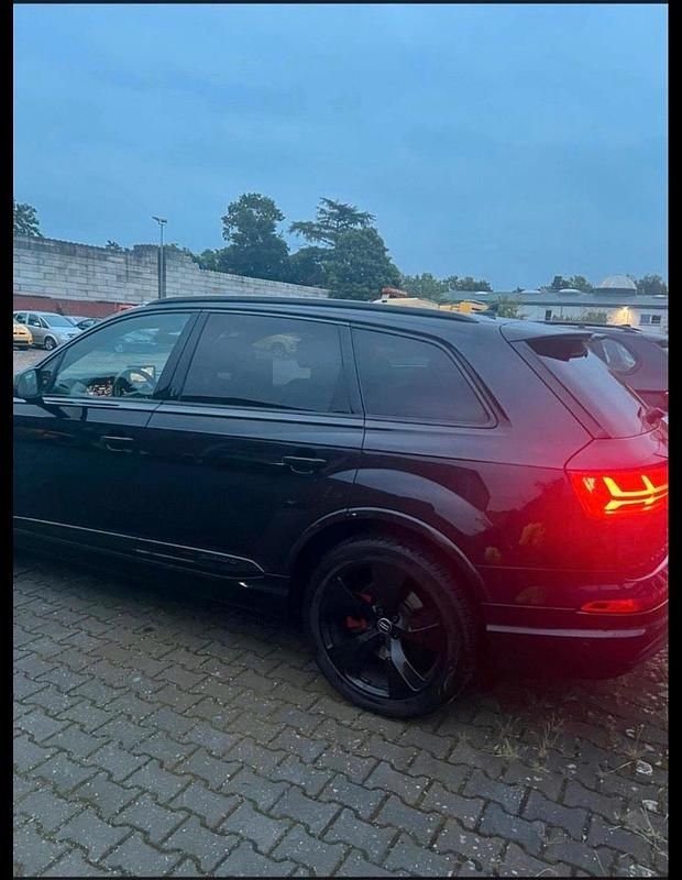 Gebraucht Audi Q7 272 PS (200 kW) 2016 Schwarz SUV