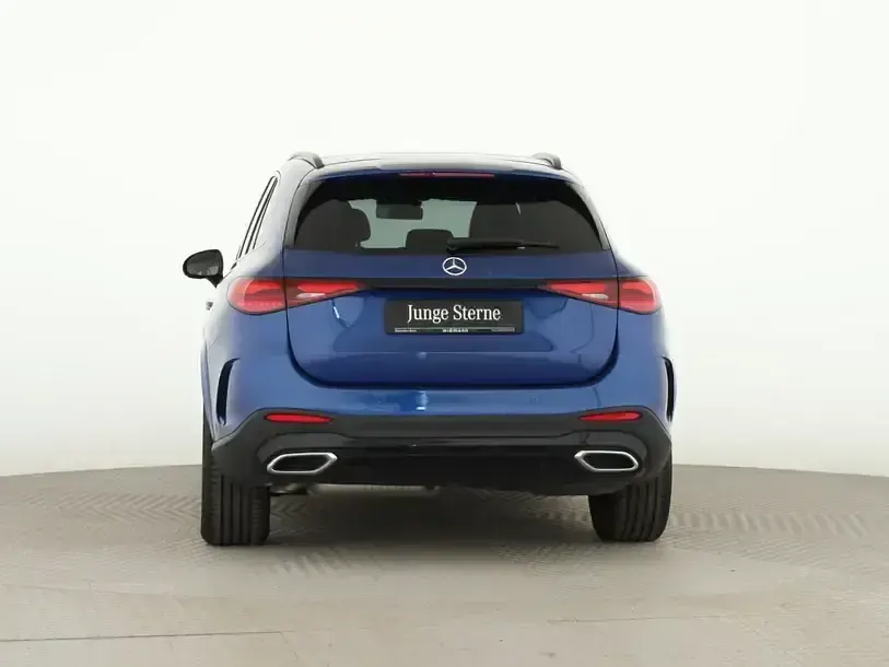 Gebraucht Mercedes GLC300 Premium 269 PS (197 kW) 2024 Blau SUV