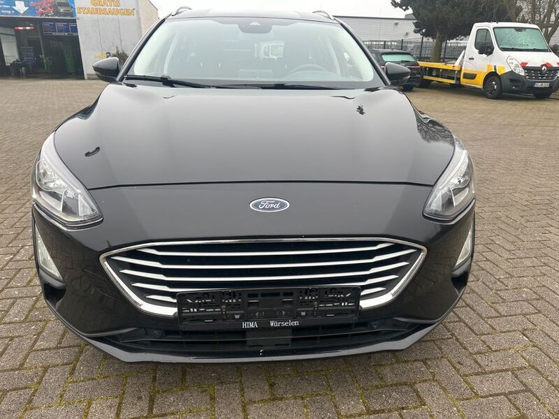 Gebraucht Ford Focus Cool & Connect 120 PS (88 kW) 2020 Obsidianschwarz metallic Kombi
