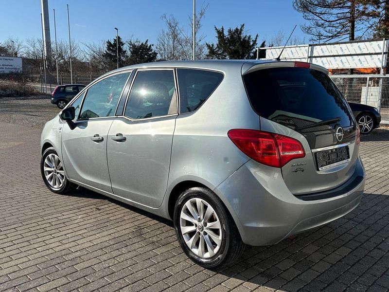 Gebraucht Opel Meriva 120 PS (88 kW) 2012 Grau Van / Kleinbus