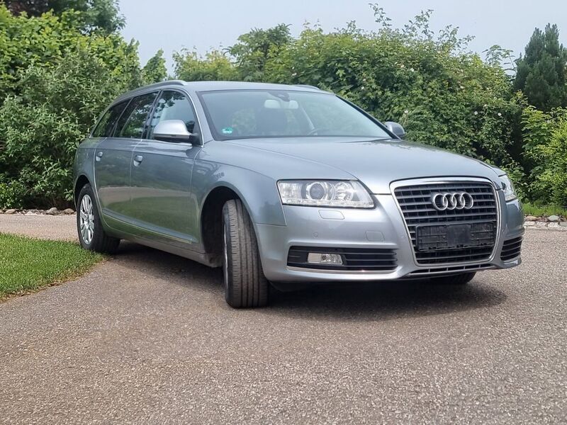 Grau Gebraucht 2010 Audi A6 Ambiente Kombi | 12.450 € - Bild 1/4