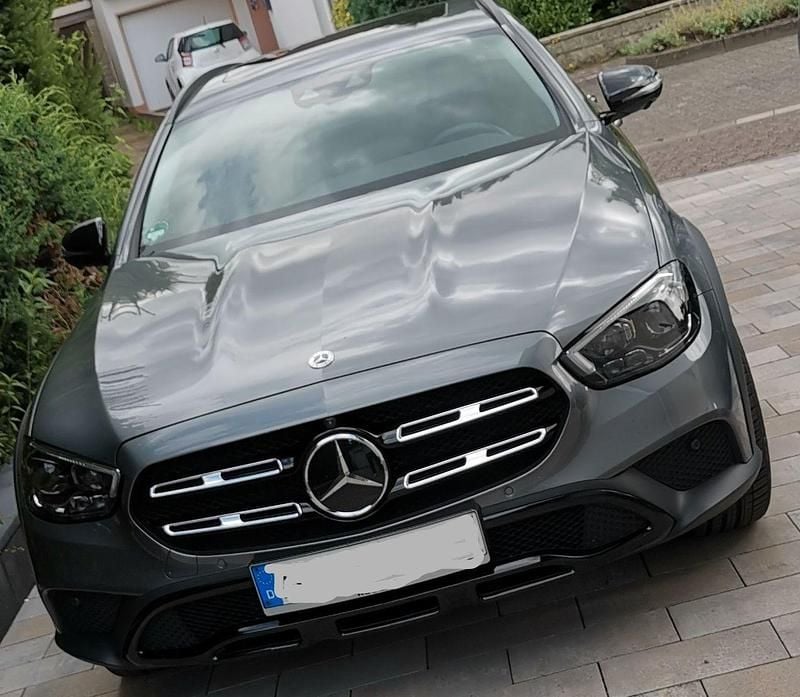 Gebraucht Mercedes E220 All-Terrain 200 PS (147 kW) 2023 Grau Kombi