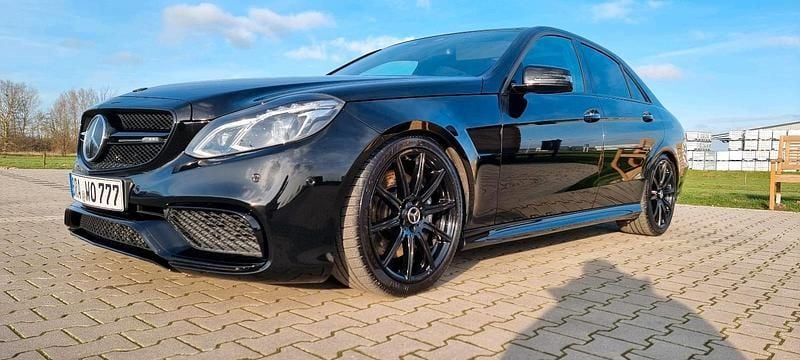 Gebraucht Mercedes E63 AMG 557 PS (409 kW) 2014 Schwarz Limousine