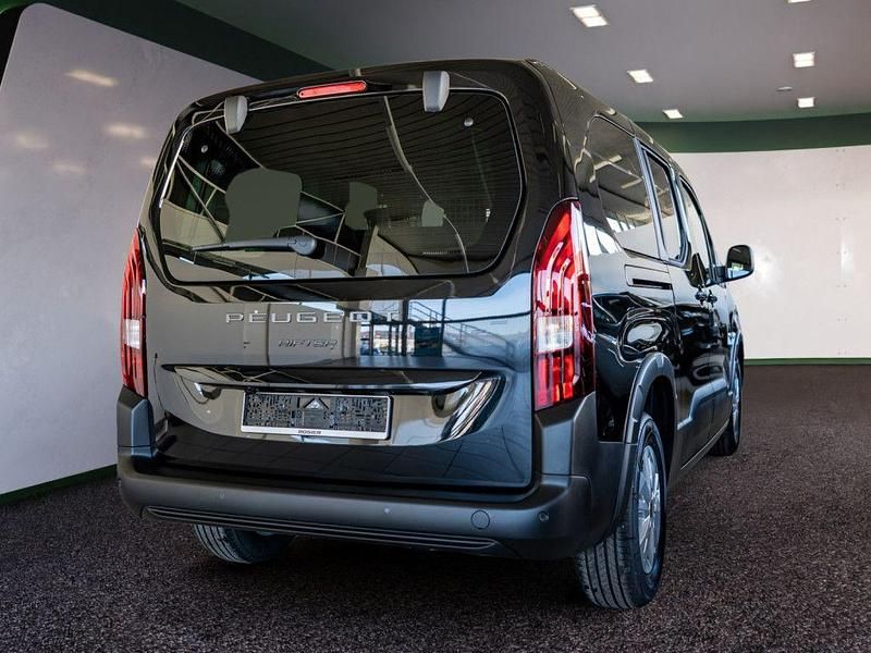 Neu Peugeot Rifter Allure 131 PS (96 kW) 2025 Schwarz / perla nera schwarz Van / Kleinbus