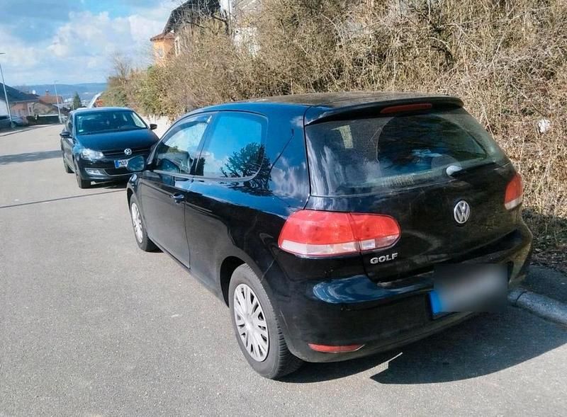 Gebraucht VW Golf VI 80 PS (58 kW) 2010 Schwarz Kleinwagen