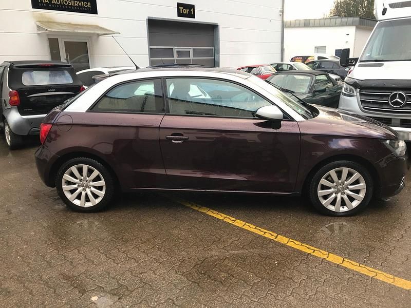 Gebraucht Audi A1 125 PS (91 kW) 2012 Violet Kleinwagen
