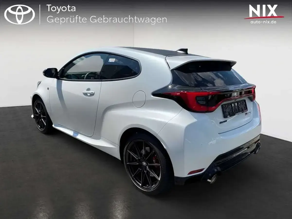 Gebraucht Toyota Yaris 280 PS (205 kW) 2024 Weiß Kleinwagen