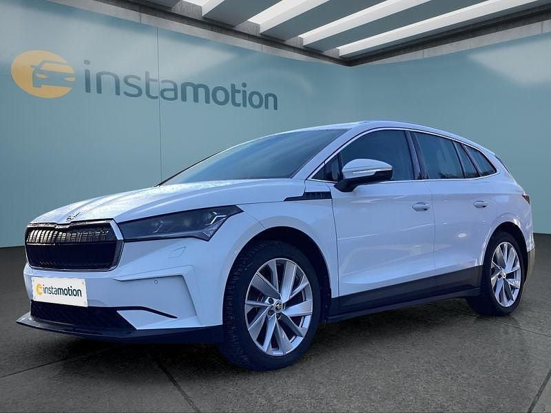 Weiß Gebraucht 2021 Skoda Enyaq iV Lounge SUV | 21.849 € (Fairer Preis) - Bild 1/4