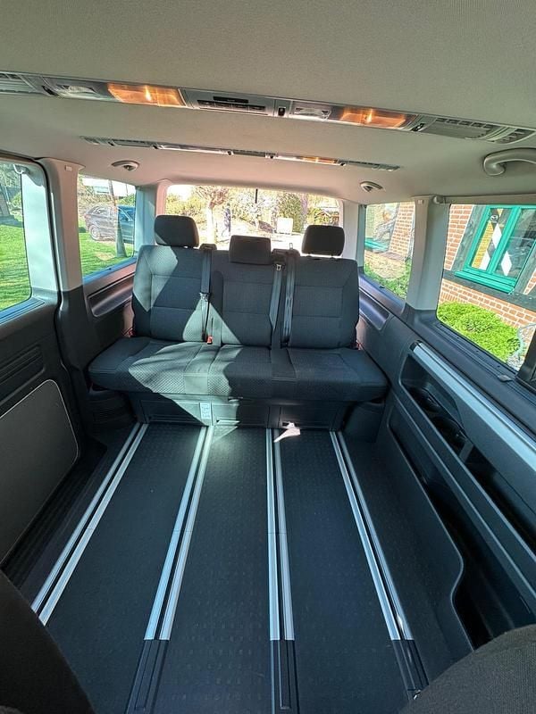 Gebraucht VW Multivan 150 PS (110 kW) 2017 Weiß Van / Kleinbus