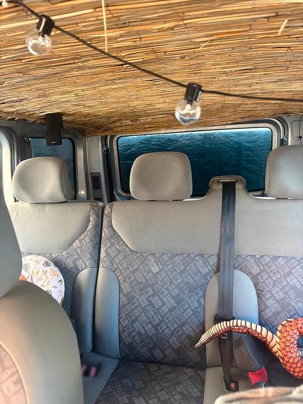 Gebraucht Opel Vivaro 102 PS (75 kW) 2001 Silber Van / Kleinbus