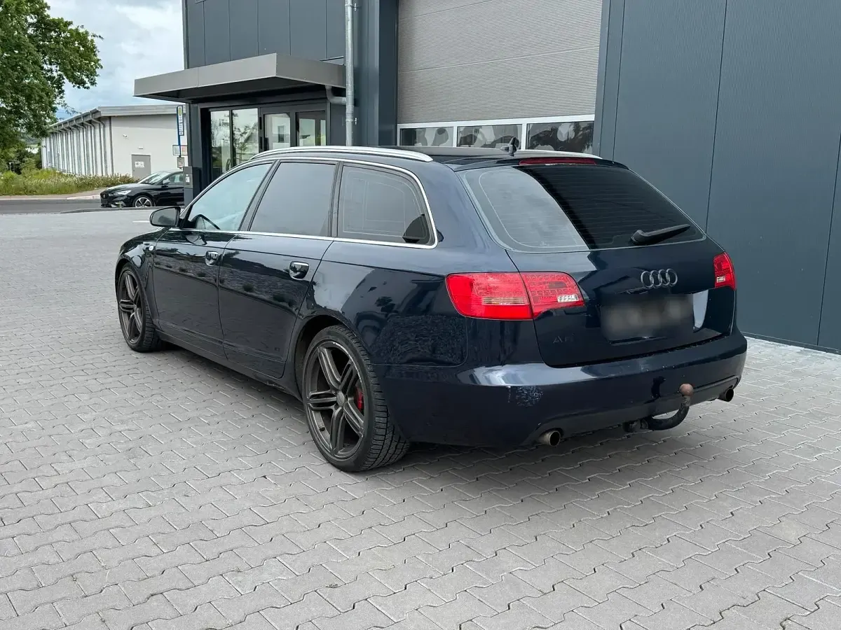 Gebraucht Audi A6 Basis 225 PS (165 kW) 2006 Blau Kombi