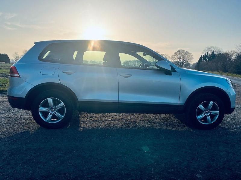 Gebraucht VW Touareg 239 PS (175 kW) 2010 Silber SUV