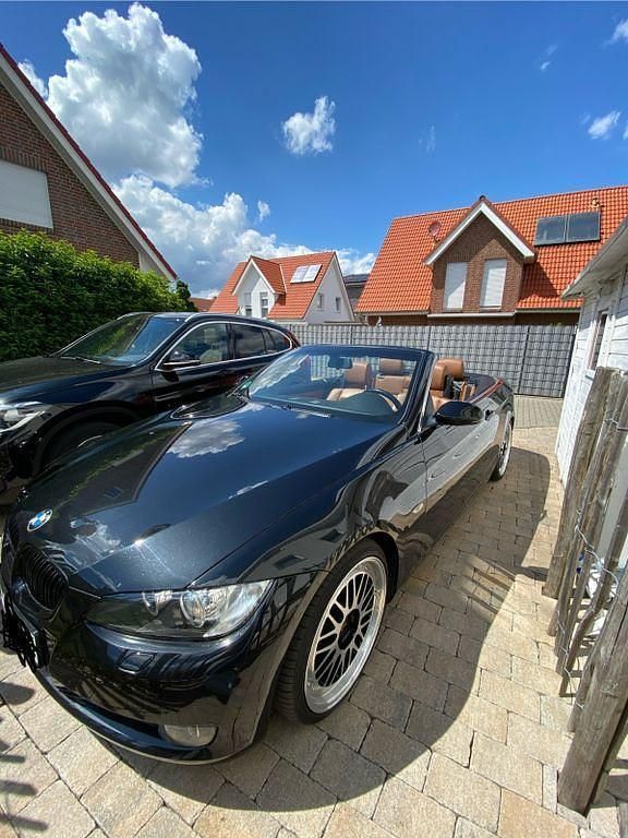 Schwarz Gebraucht 2007 BMW 325 Cabriolet Sport Line Cabrio | 11.999 € (Teuer) - Bild 1/4