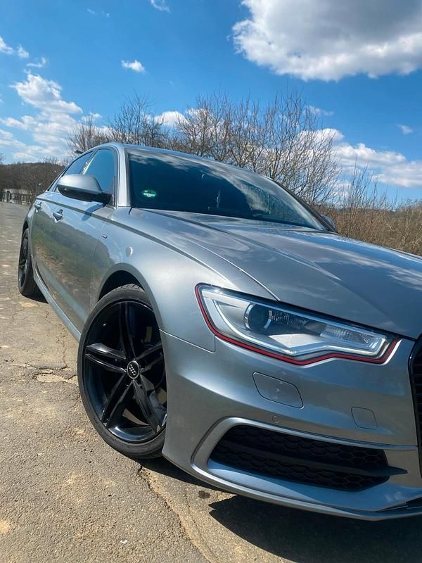 Grau Gebraucht 2014 Audi A6 S-Line Limousine | 10.800 € (Superpreis) - Bild 1/4