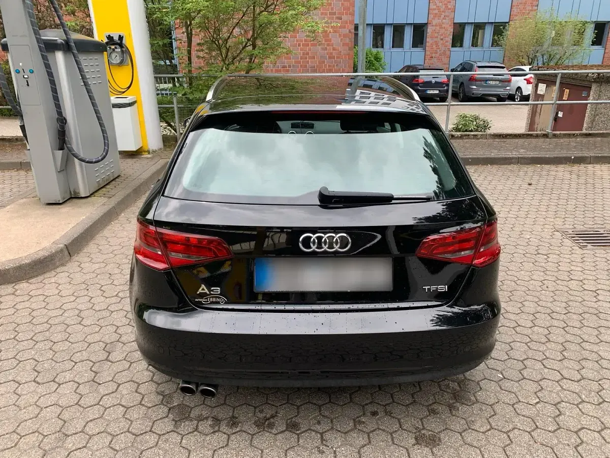 Używany Audi A3 Sportback 122 KM (89 kW) 2013 Czarny Hatchback