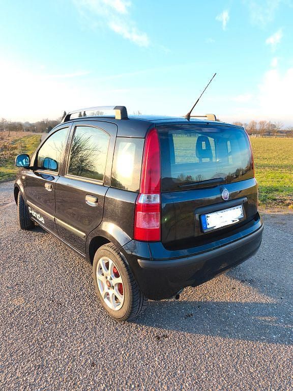 Gebraucht Fiat Panda 69 PS (50 kW) 2010 Schwarz Kleinwagen