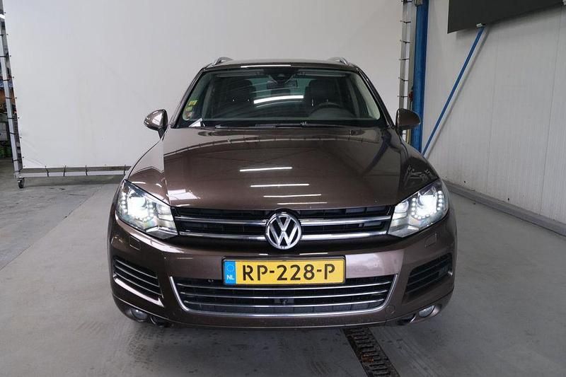 Gebraucht VW Touareg 340 PS (250 kW) 2012 Braun SUV