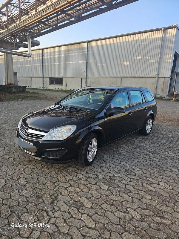 Gebraucht Opel Astra 90 PS (66 kW) 2009 Schwarz Kombi