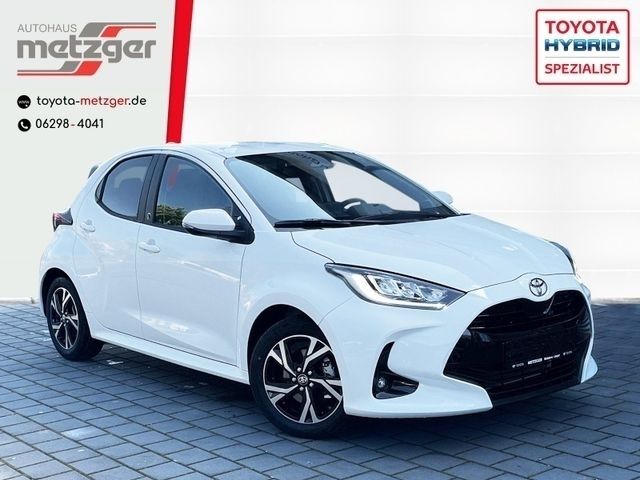 Weiss Neu 2025 Toyota Yaris Hybrid Kleinwagen | 23.990 € (Guter Preis) - Bild 1/4