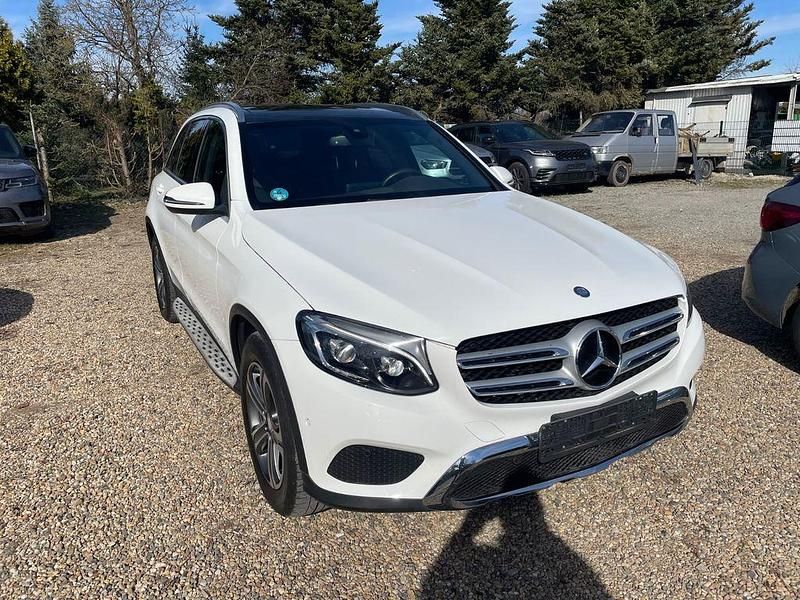 Gebraucht Mercedes GLC250 204 PS (150 kW) 2016 Weiß SUV
