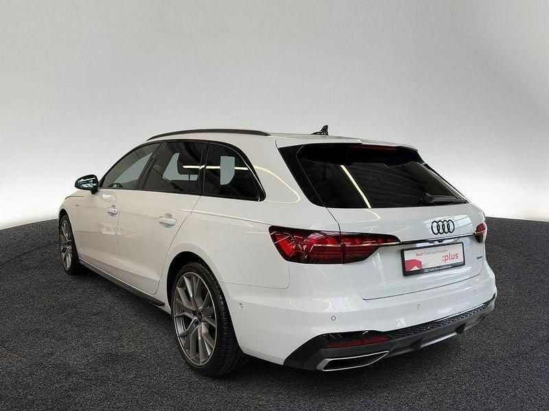 Gebraucht Audi A4 S-Line 265 PS (194 kW) 2023 Gletscherweiß metallic Kombi