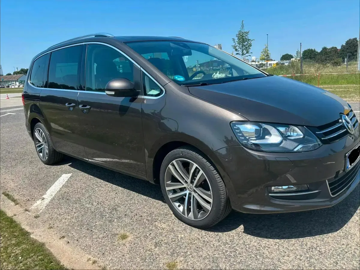 Gebraucht VW Sharan 177 PS (130 kW) 2014 Braun Van / Kleinbus