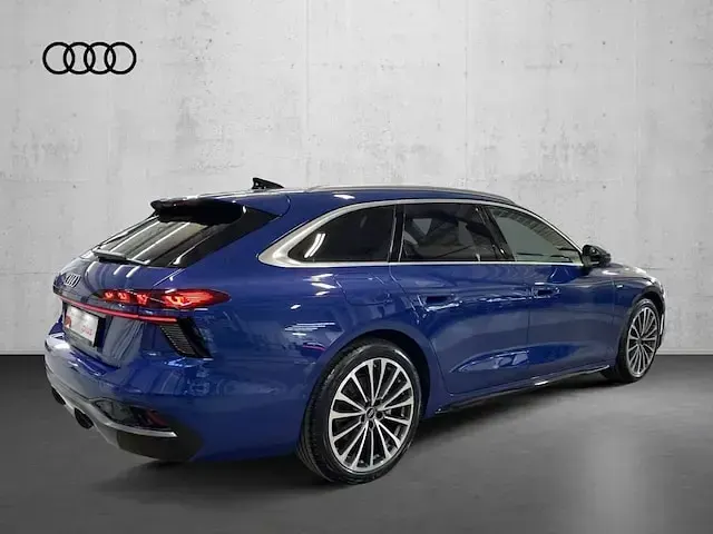 Gebraucht Audi A6 S-Line 204 PS (150 kW) 2025 Blau Kombi