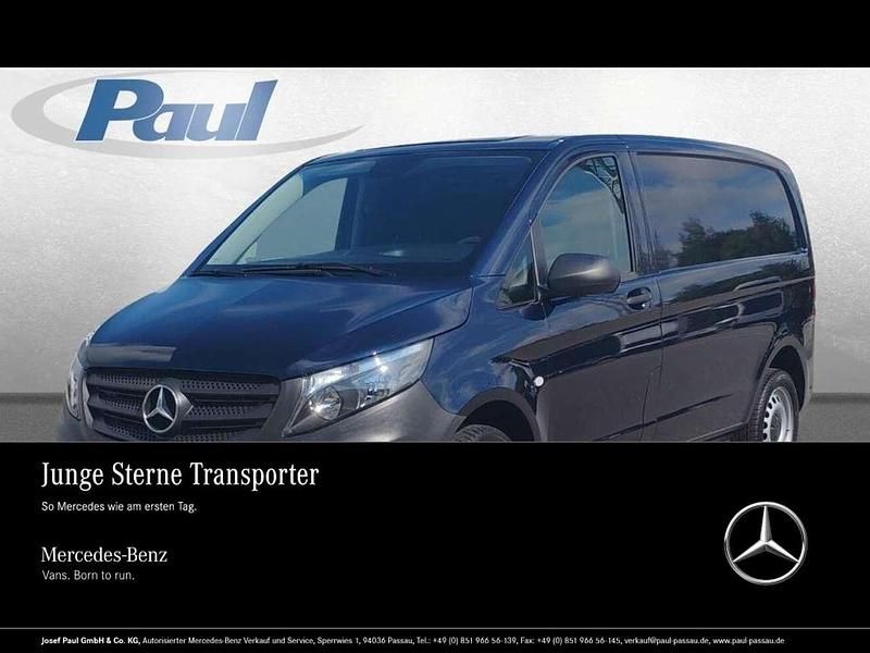 Cavansitblau (metallic) Gebraucht 2021 Mercedes Vito Van / Kleinbus | 35.403 € (Etwas zu teuer) - Bild 1/4