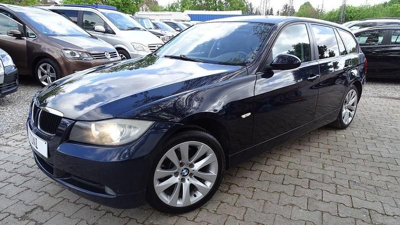 Gebraucht BMW 318 143 PS (105 kW) 2007 Blau Kombi