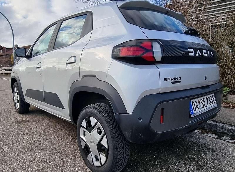 Gebraucht Dacia Spring Expression 33 kW (45 PS) 2025 Grau Kleinwagen