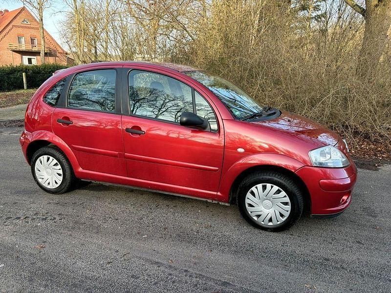 Gebraucht Citroën C3 60 PS (44 kW) 2004 Rot Limousine