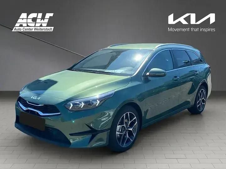 Experience green Neu 2025 Kia Ceed Sportswagon Spirit Kombi | 27.470 € (Guter Preis) - Bild 1/4