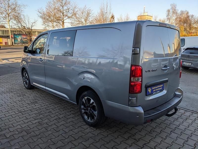 Gebraucht Opel Vivaro 177 PS (130 kW) 2022 Silber Van / Kleinbus
