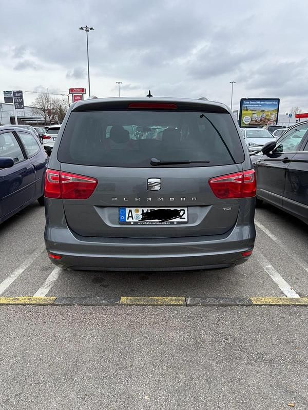 Gebraucht Seat Alhambra 177 PS (130 kW) 2015 Grau Van / Kleinbus