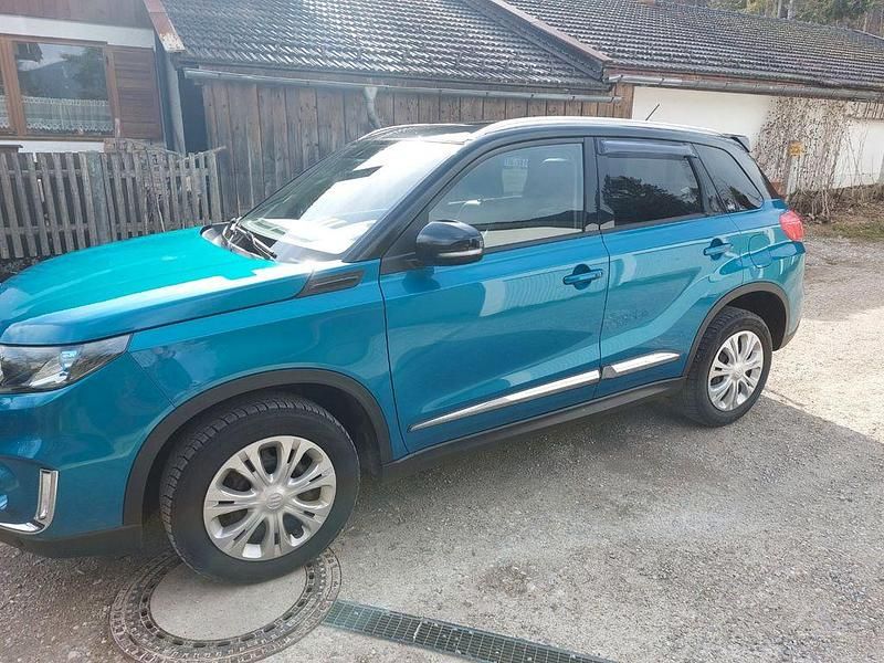 Gebraucht Suzuki Vitara Comfort+ 120 PS (88 kW) 2015 Blau SUV
