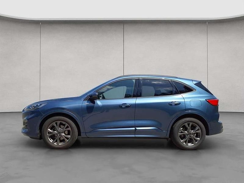 Gebraucht Ford Kuga ST-Line X 151 PS (111 kW) 2023 Chrome blue metallic SUV