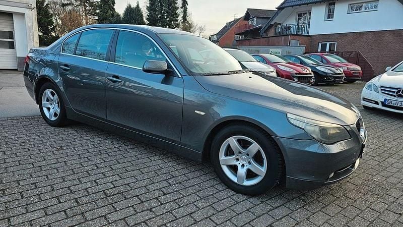 Gebraucht BMW 530 258 PS (189 kW) 2005 Titangrau ii Limousine
