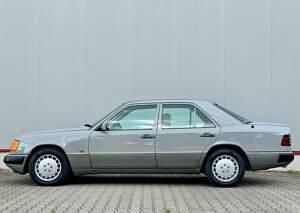 751 liasgrau Gebraucht 1991 Mercedes 300 Limousine | 14.900 € - Bild 1/4