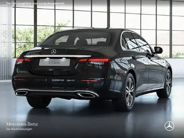 Gebraucht Mercedes E220 194 PS (142 kW) 2022