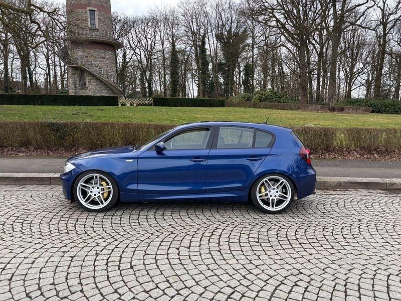 Blau Gebraucht 2006 BMW 130 M Sport Kleinwagen | 11.700 € (Fairer Preis) - Bild 1/4