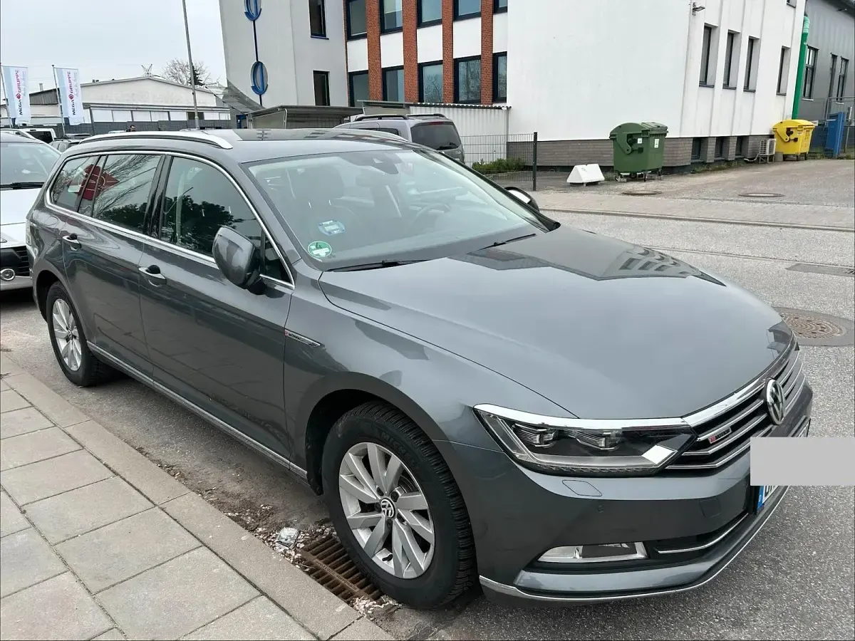 Gebraucht VW Passat Highline 190 PS (139 kW) 2015 Grau Kombi