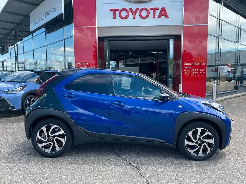 Gebraucht Toyota Aygo X Comfort 72 PS (52 kW) 2023 Blau SUV