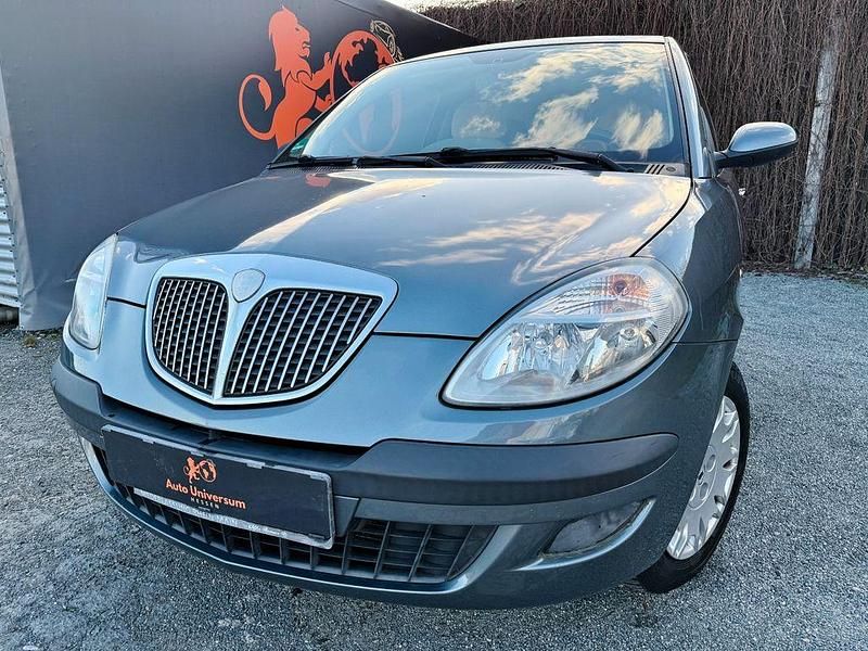 Gebraucht Lancia Ypsilon 95 PS (69 kW) 2003 Grau Kleinwagen