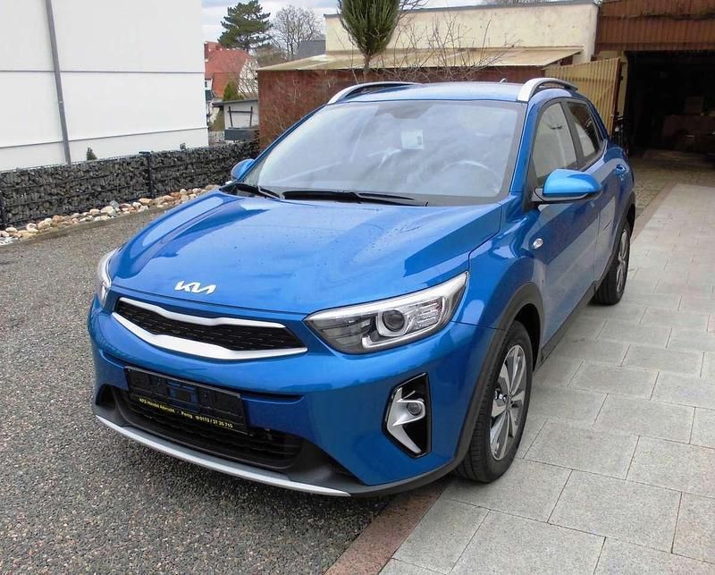 Verschiedene Neu 2025 Kia Stonic SUV | 17.695 € (Superpreis) - Bild 1/4