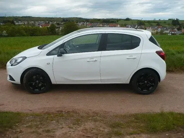 Gebraucht Opel Corsa 101 PS (74 kW) 2019 Weiß Kleinwagen