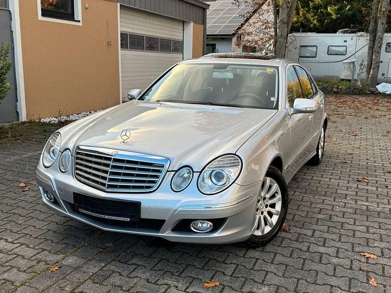 Silber Gebraucht 2007 Mercedes E200 Elegance Limousine | 6.500 € (Fairer Preis) - Bild 1/4