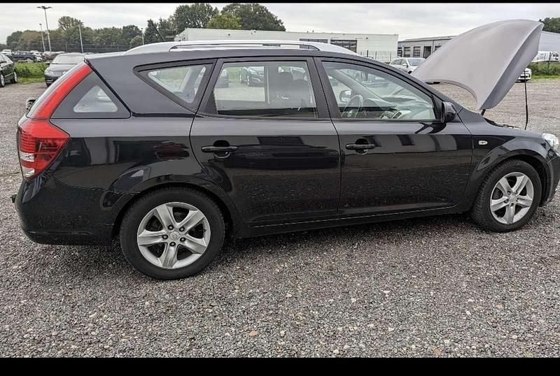 Gebraucht 2012 Kia Ceed Edition 7 Limousine | 3.500 € (Fairer Preis) - Bild 1/4