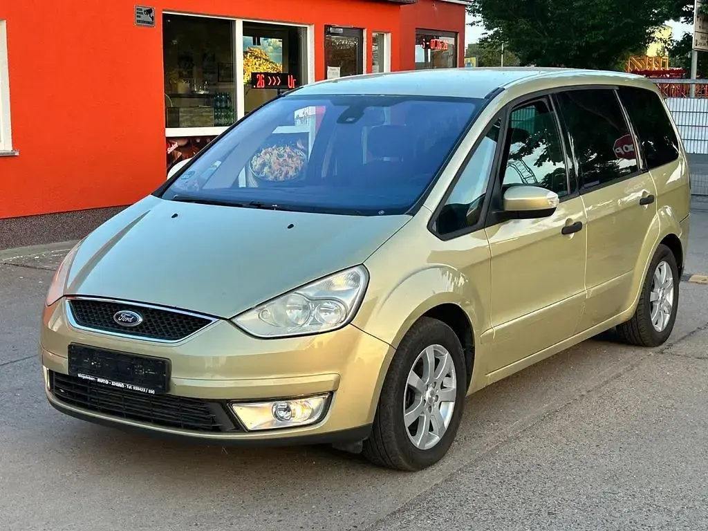 Gebraucht Ford Galaxy Ambiente 140 PS (102 kW) 2006 Beige Van / Kleinbus