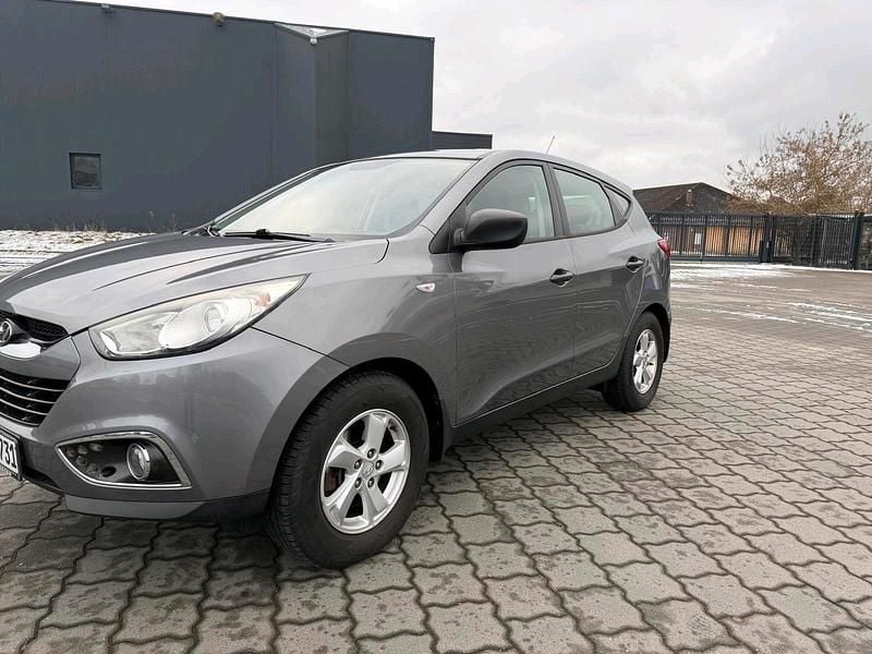 Gebraucht Hyundai ix35 135 PS (99 kW) 2012 Grau SUV