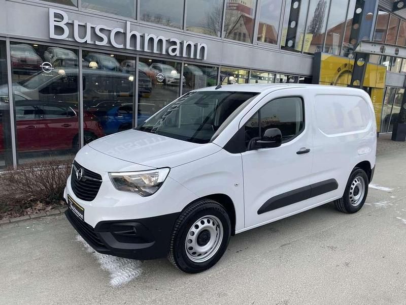 Kaolin weiss Gebraucht 2023 Opel Combo-e Life Van / Kleinbus | 23.980 € (Guter Preis) - Bild 1/4